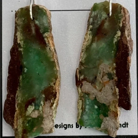 NWT Handmade earrings Crysophase Stone earrings with earwires with guards - Picture 1 of 4